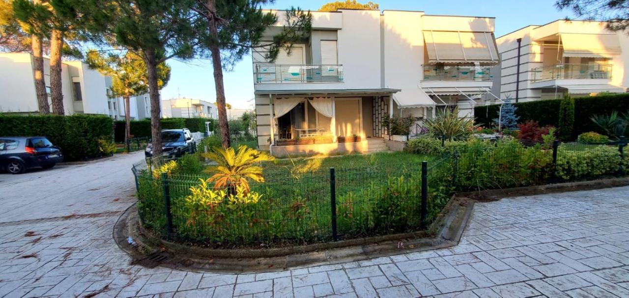 Artino Durrës Exterior foto