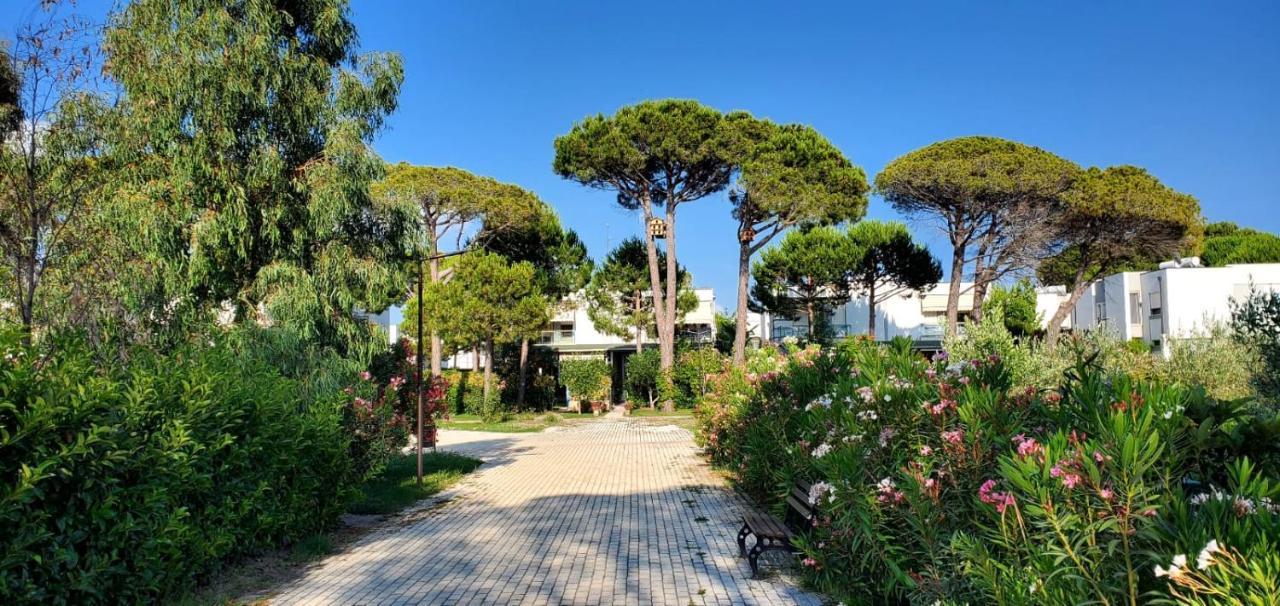 Artino Durrës Exterior foto